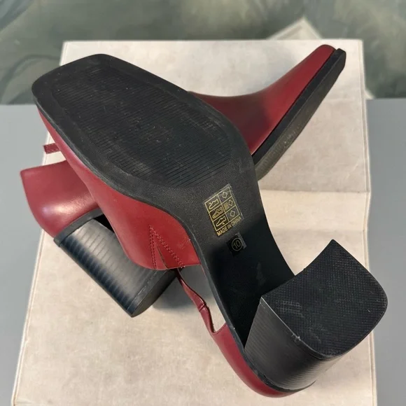 Journee Collection women’s sandals size 10, NWOT Burgundy Block Heel Shoes - Picture 8 of 8